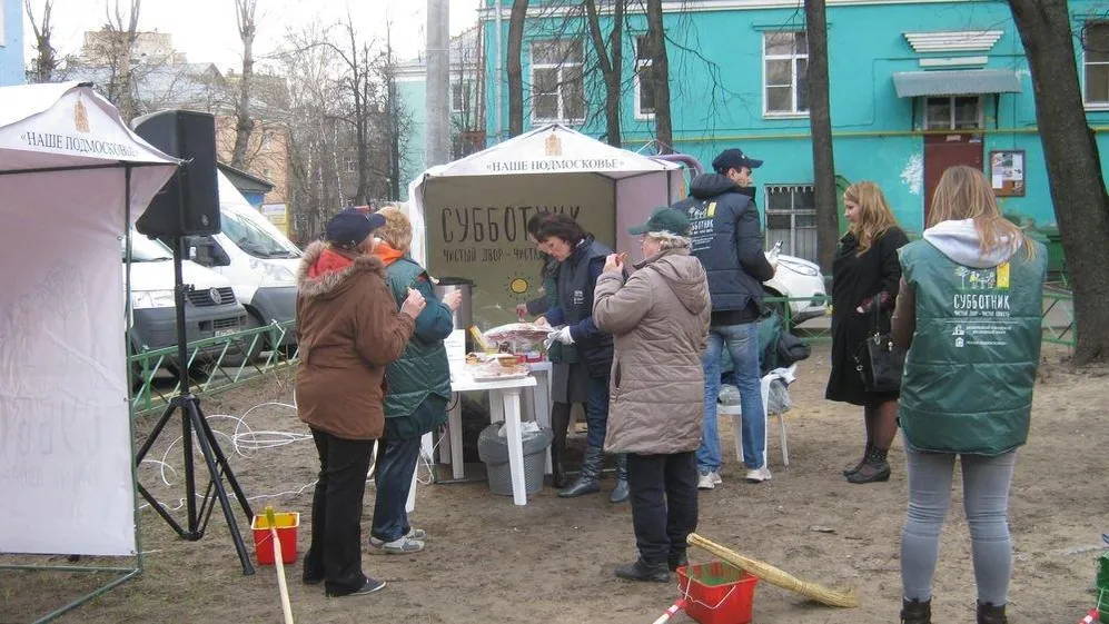 Около 500 порций каши приготовили для жителей Котельников на субботнике