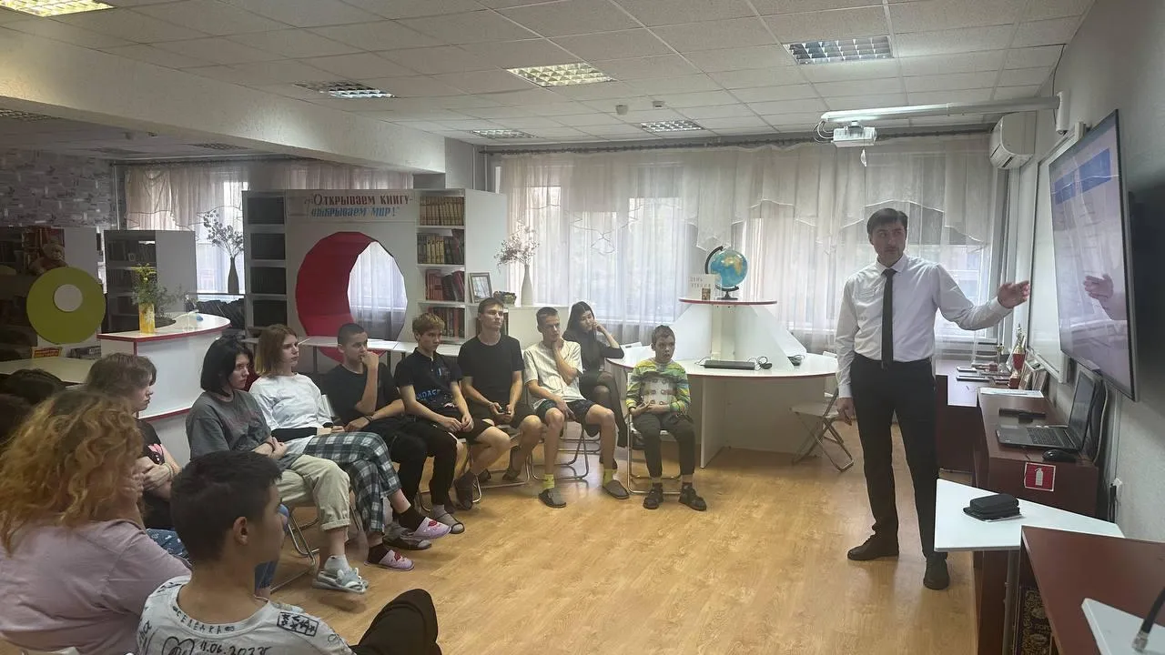 Работники МФЦ Балашихи провели «цифровые уроки» для центра помощи семье и детям «Непоседы»