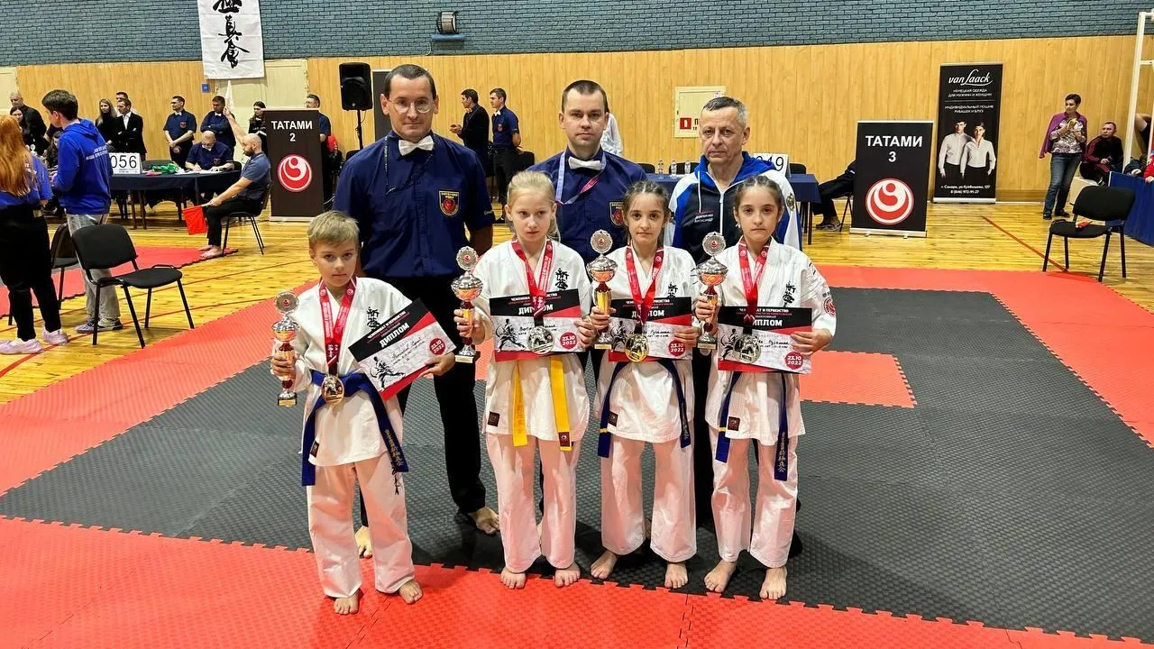 Более 10 медалей завоевали каратисты из Королева на чемпионате Самарской области