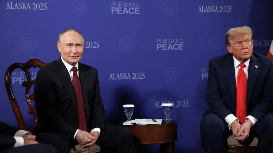 Россия — могучая страна, а Украина — нет, заявил Трамп