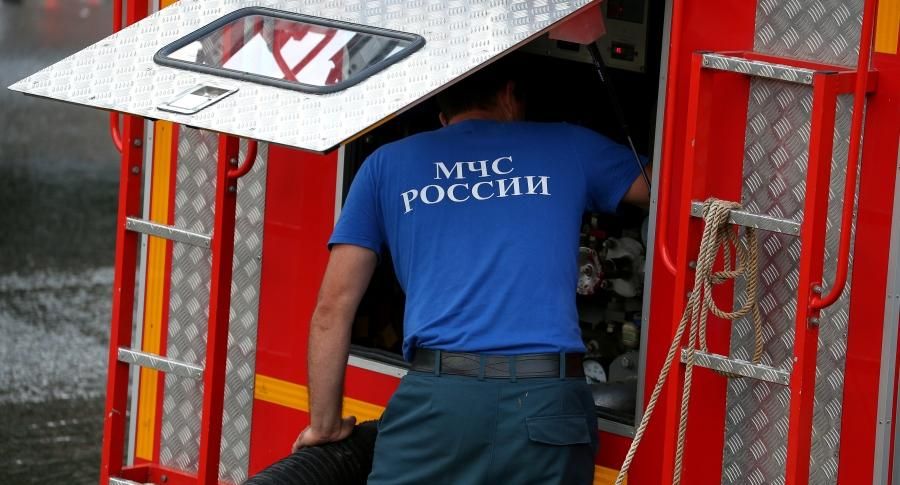 В Подмосковье спасатели осушили 8 подтопленных ливнями дорог