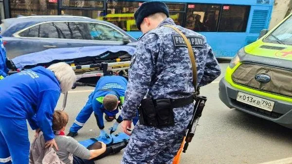 Росгвардейцы Подмосковья оказали помощь женщине, пострадавшей в ДТП