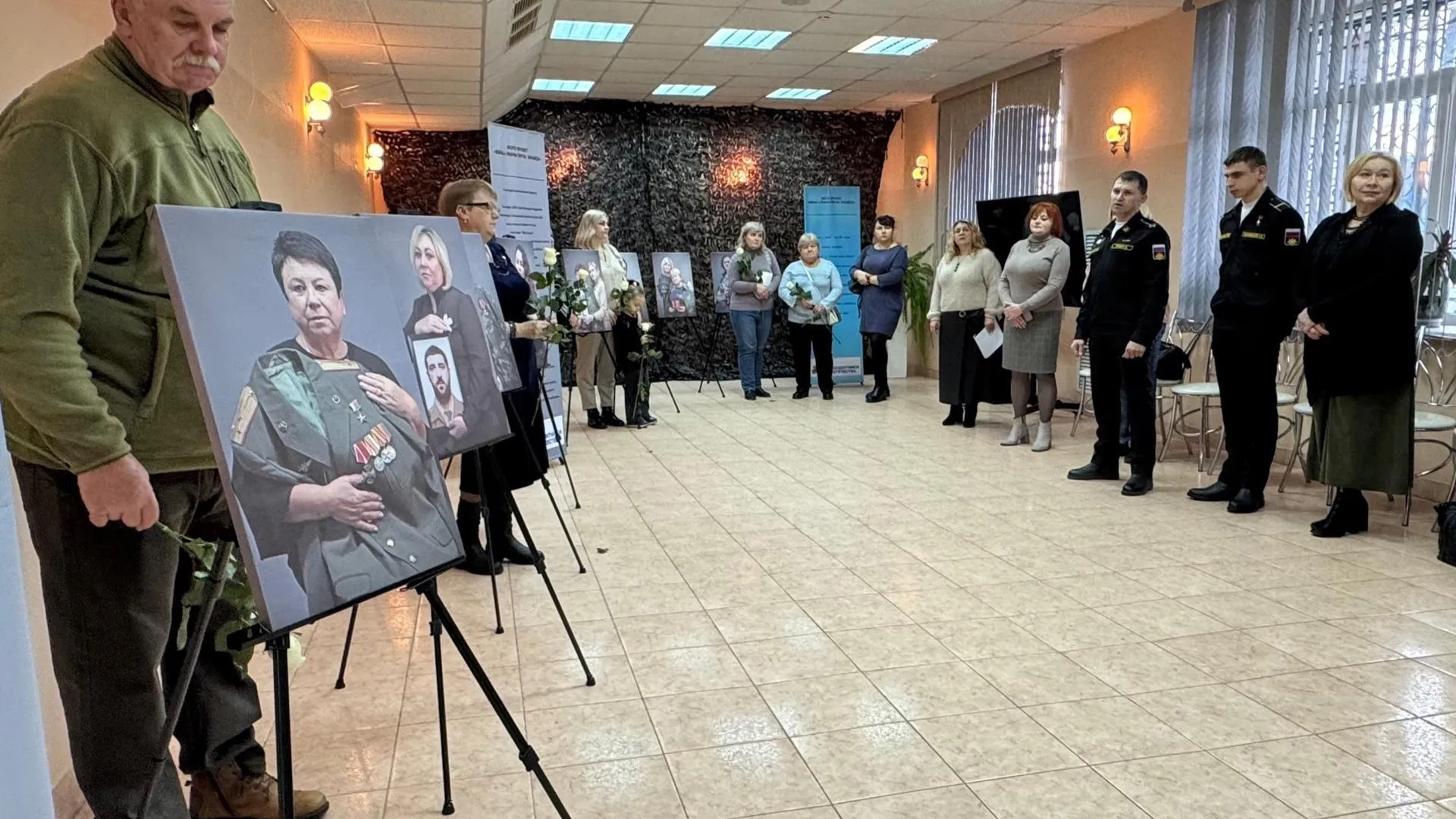В Зарайске прошло торжественное открытие патриотической фотовыставки