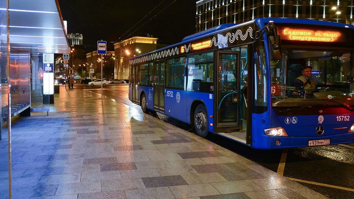 Маршруты наземного транспорта изменят в Москве из‑за новогодних мероприятий