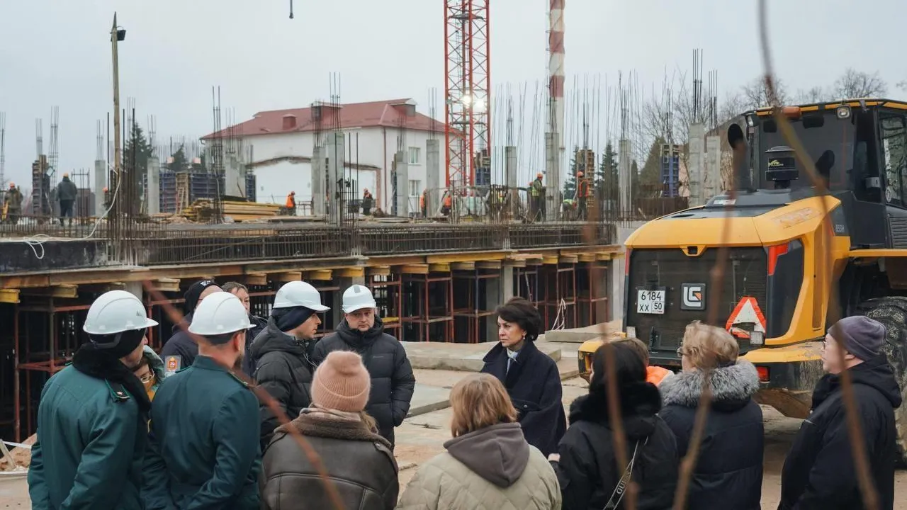 Главгосстройнадзор проверил реконструкцию школы олимпийского резерва в Клину