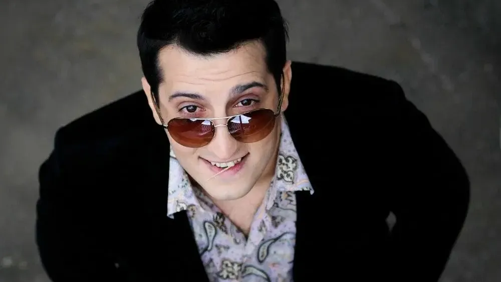 Скрывал 14 лет: мама сына звезды «Универа» Арарата Кещяна борется за алименты