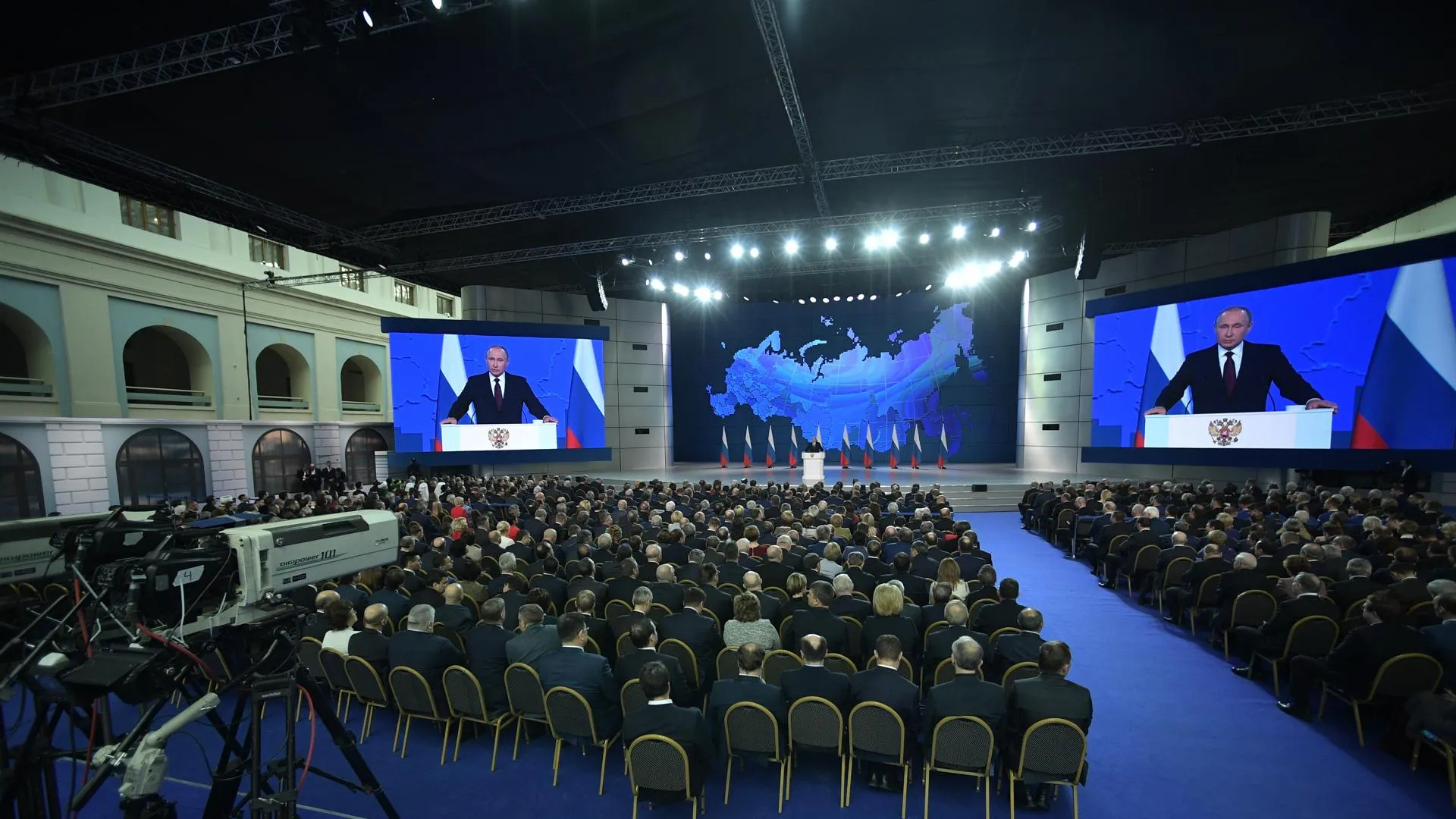 Программу «Земский учитель» запустят в России с 2020 года