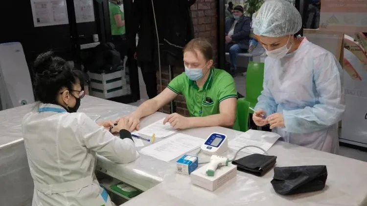 Пункт вакцинации от Covid‑19 заработал в строительном гипермаркете Красногорска