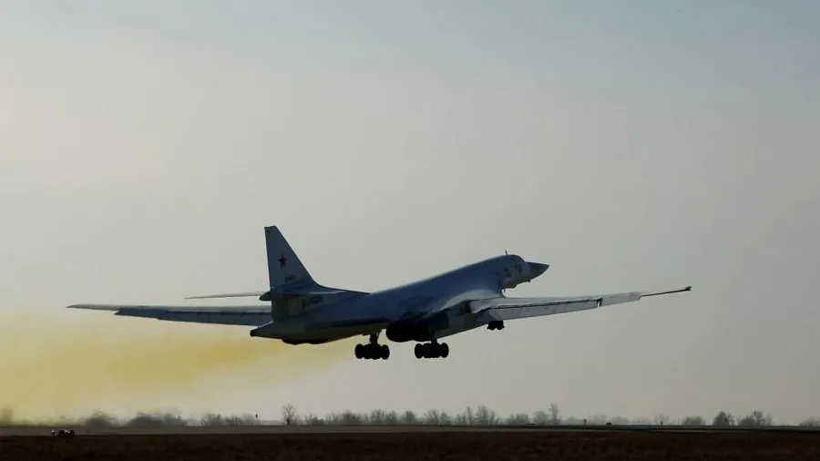 Российские «ядерные» бомбардировщики 5 часов летали рядом с Прибалтикой