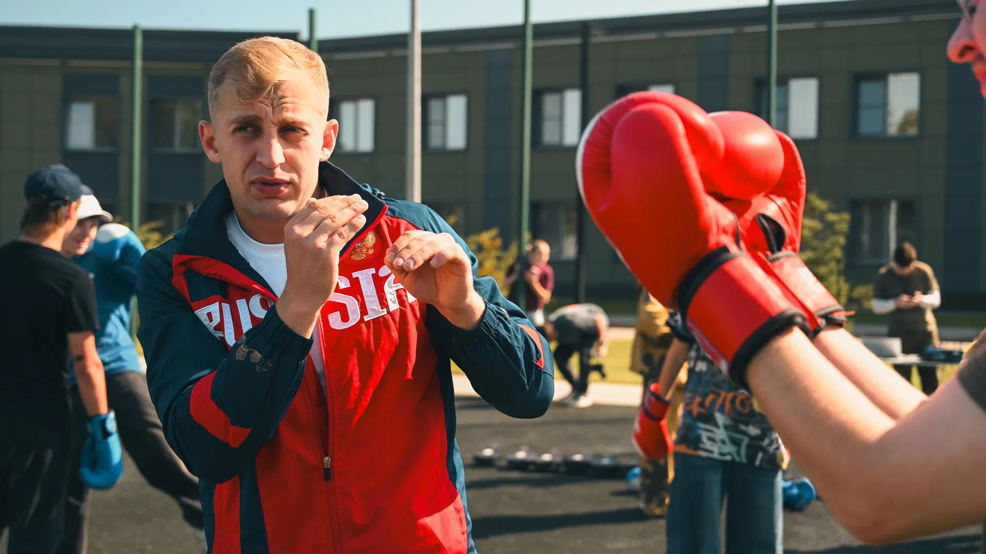Чемпион мира Александр Зарубин провел мастер-класс для воспитанников подмосковного центра «Авангард»