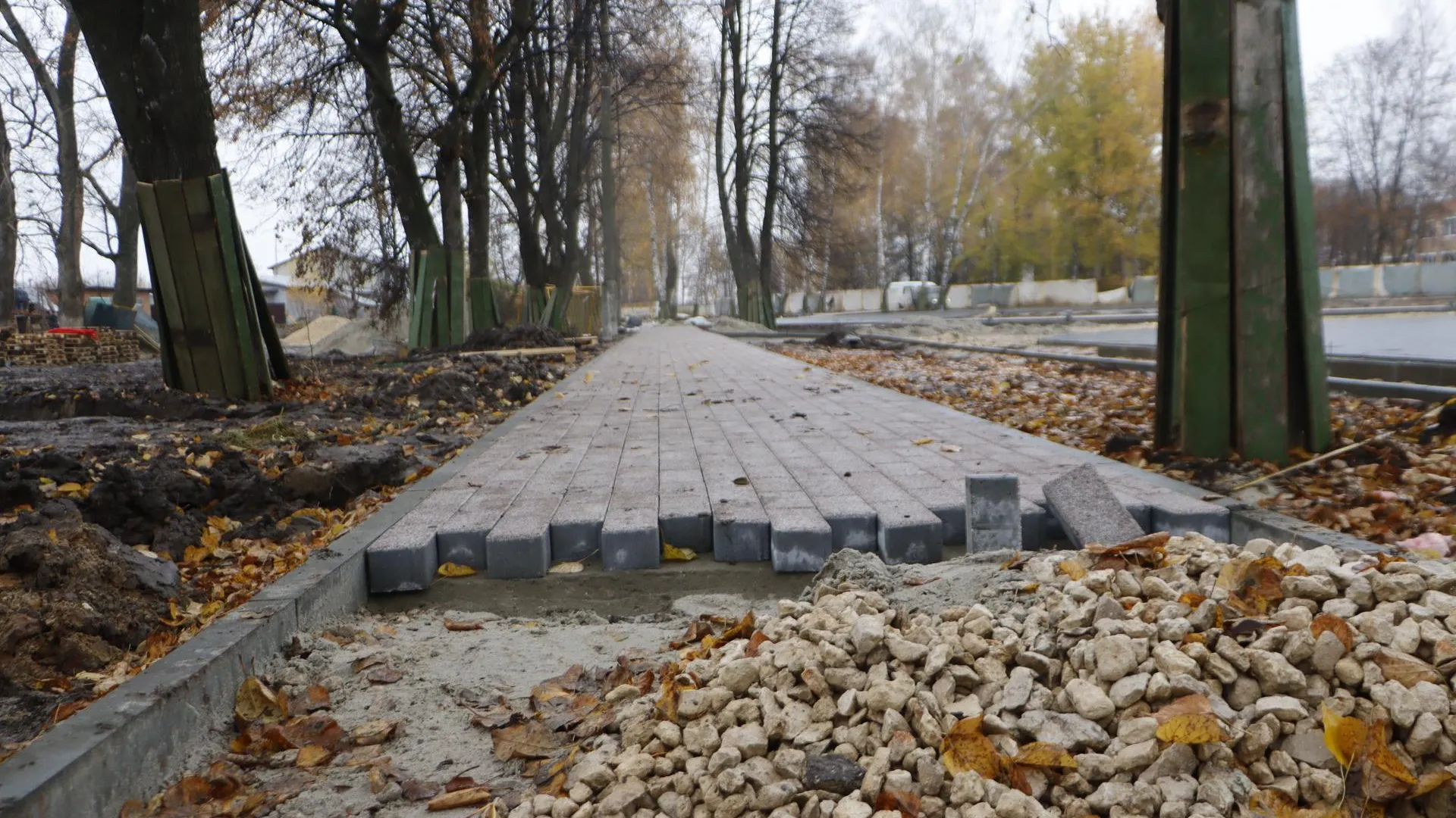 В Зарайске идет благоустройство еще одной зоны отдыха