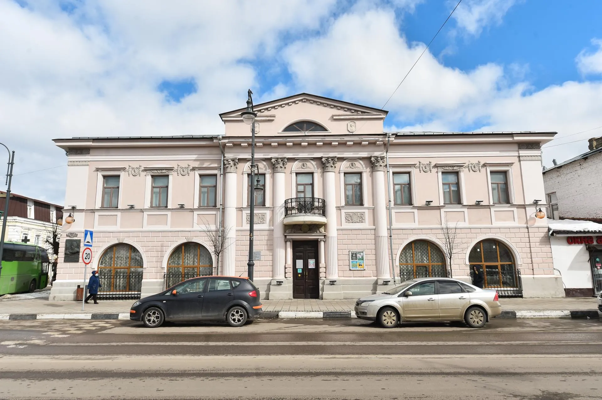Александр Манзюк