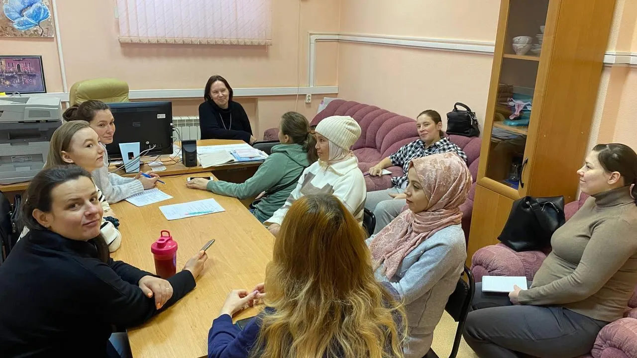 В «Школе мам» Реутова будущие родители получают помощь и поддержку от разных специалистов