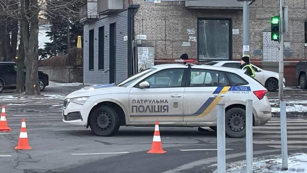 Автомобиль подорвали в украинском Днепре