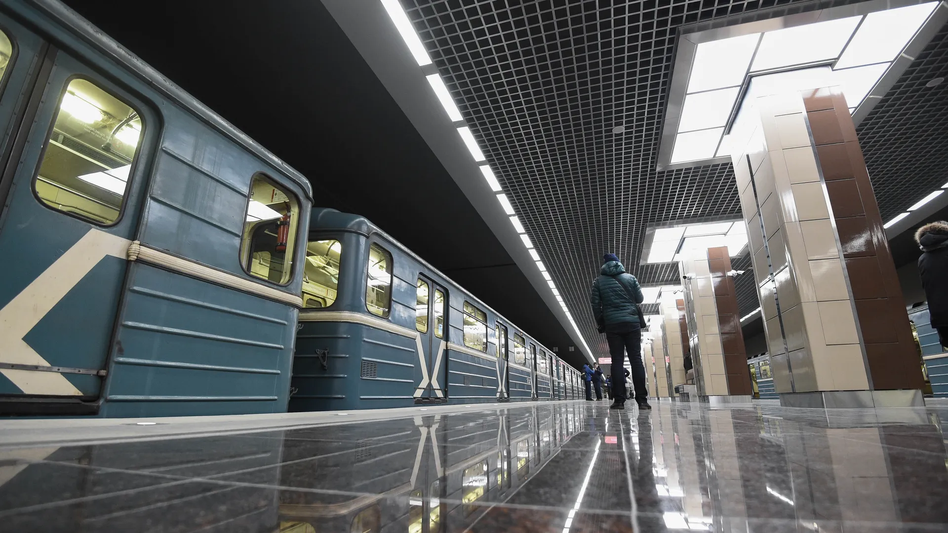 Движение на Замоскворецкой линии Мосметро ввели в график после сбоя