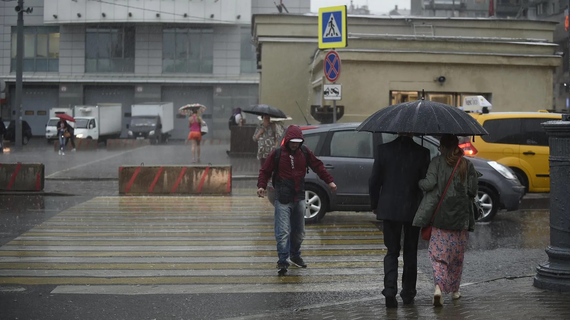 Ливни с грозами накроют Московский регион вечером в День Победы