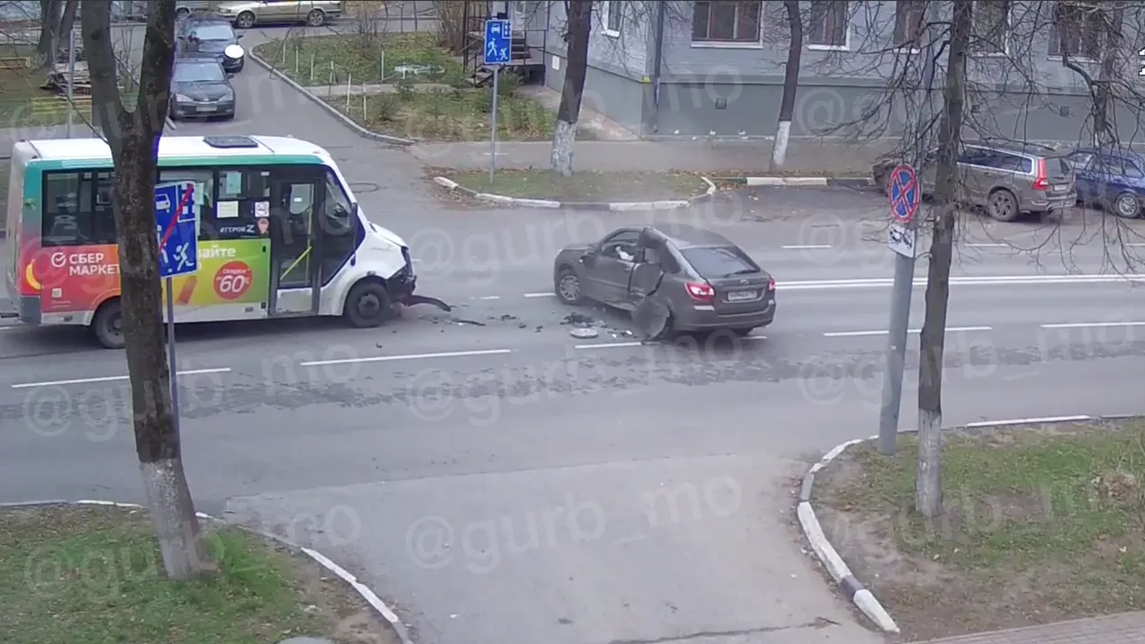Пострадавшая в ДТП в Балашихе женщина получила медпомощь на месте происшествия