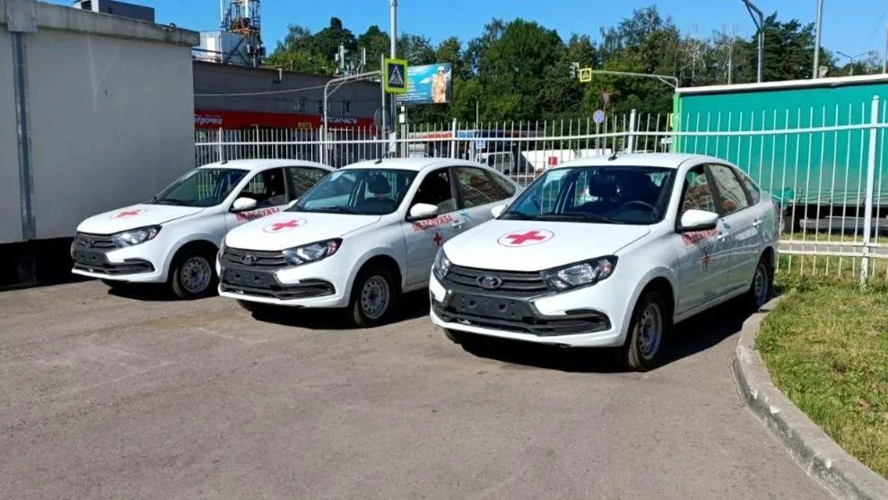 Новые автомобили поступили в службу неотложной помощи больницы Балашихи