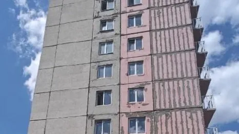 Подмосковные специалисты завершают восстанавливать многоквартирный дом в Мариуполе