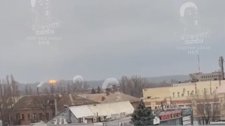 Появилось видео прилета «Искандера» по родному городу Зеленского