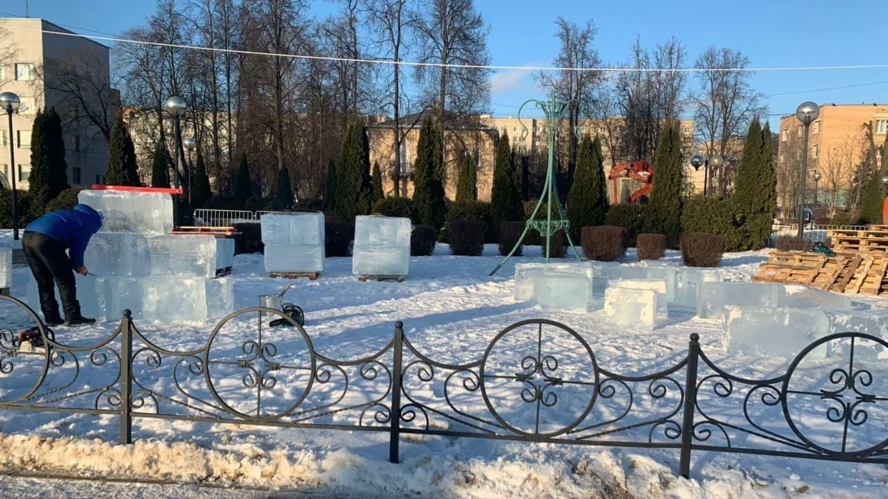 Фестиваль ледяных скульптур в Подольске завершился из‑за оттепели