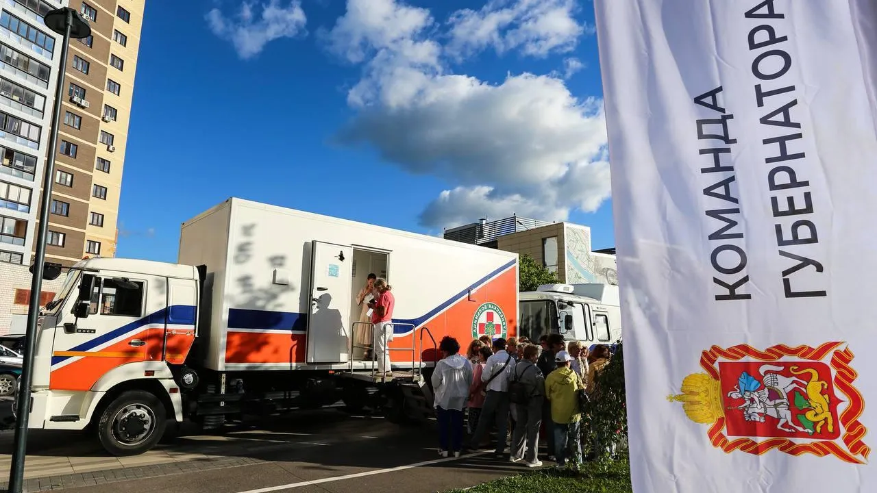 Более 4,4 тыс жителей Подмосковья проверили здоровье в парках летом