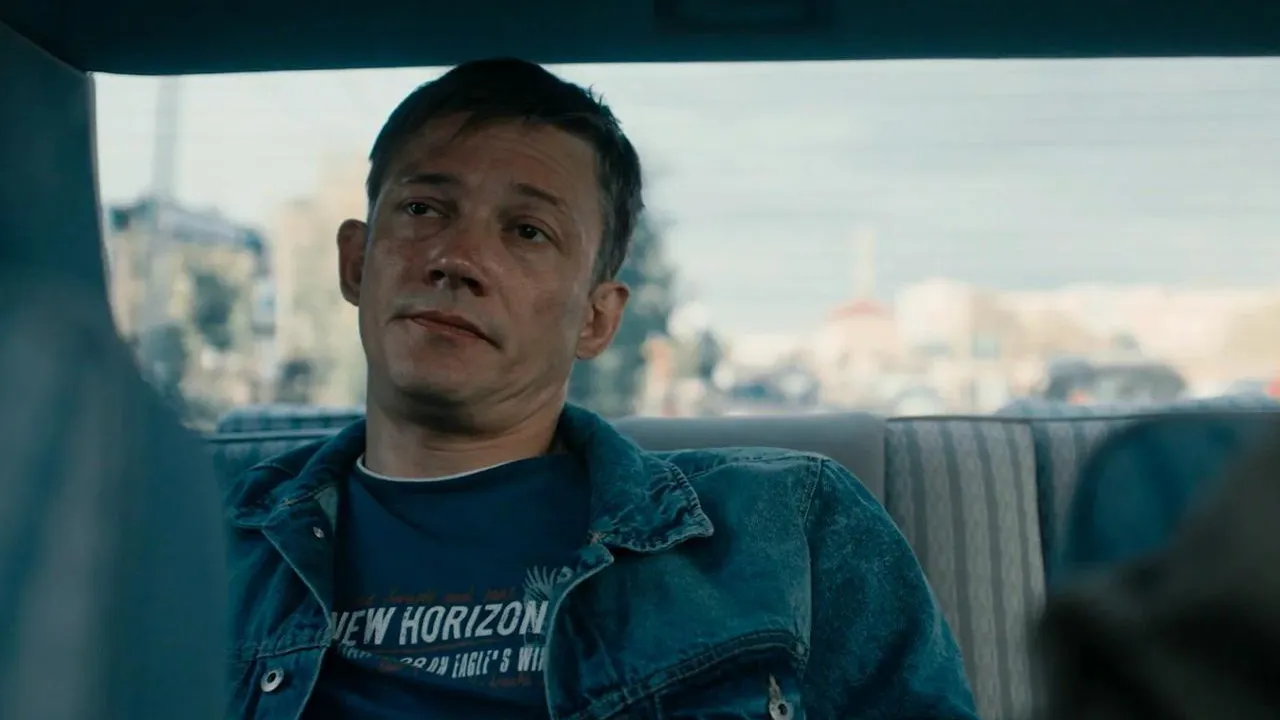 Актера Тихона Котрелева госпитализировали в психиатрическую больницу