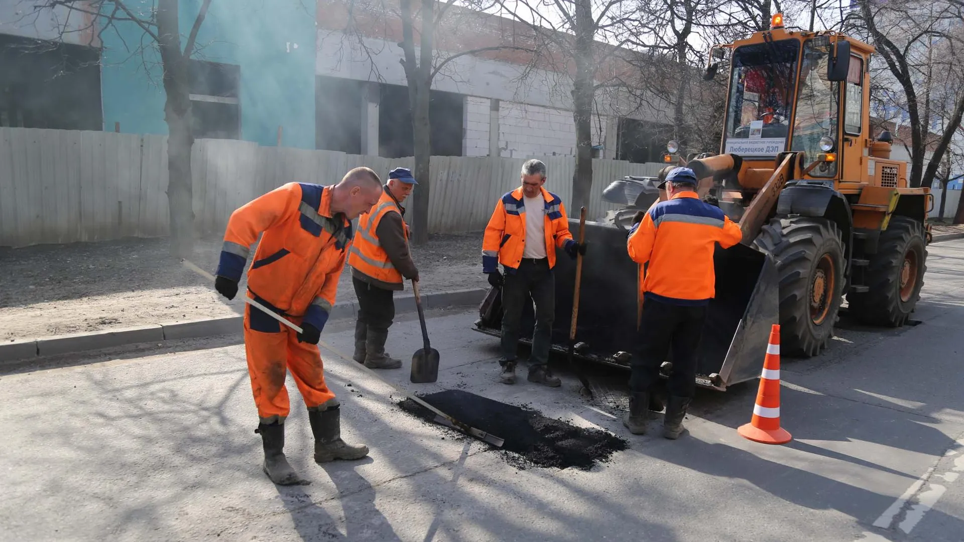 185 кв м ям заделали на областных дорогах Люберец за минувшую неделю