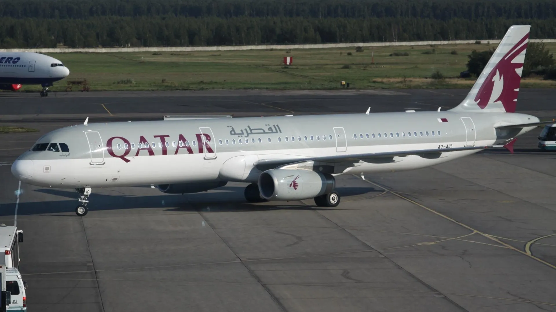 12 человек на рейсе авиакомпании Qatar Airways пострадали из-за турбулентности