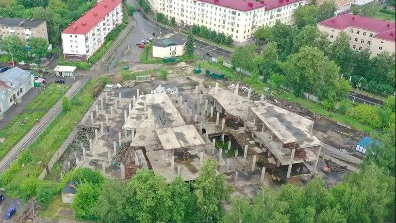 В Клину снесли недостроенный торгово-развлекательный центр