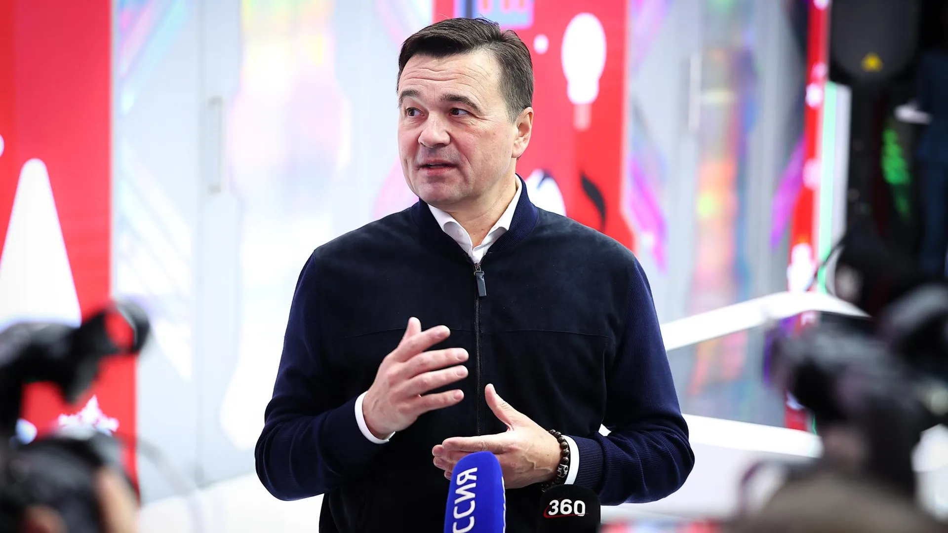 Воробьев рассказал о проекте GigaChat, представленном на выставке «Россия»