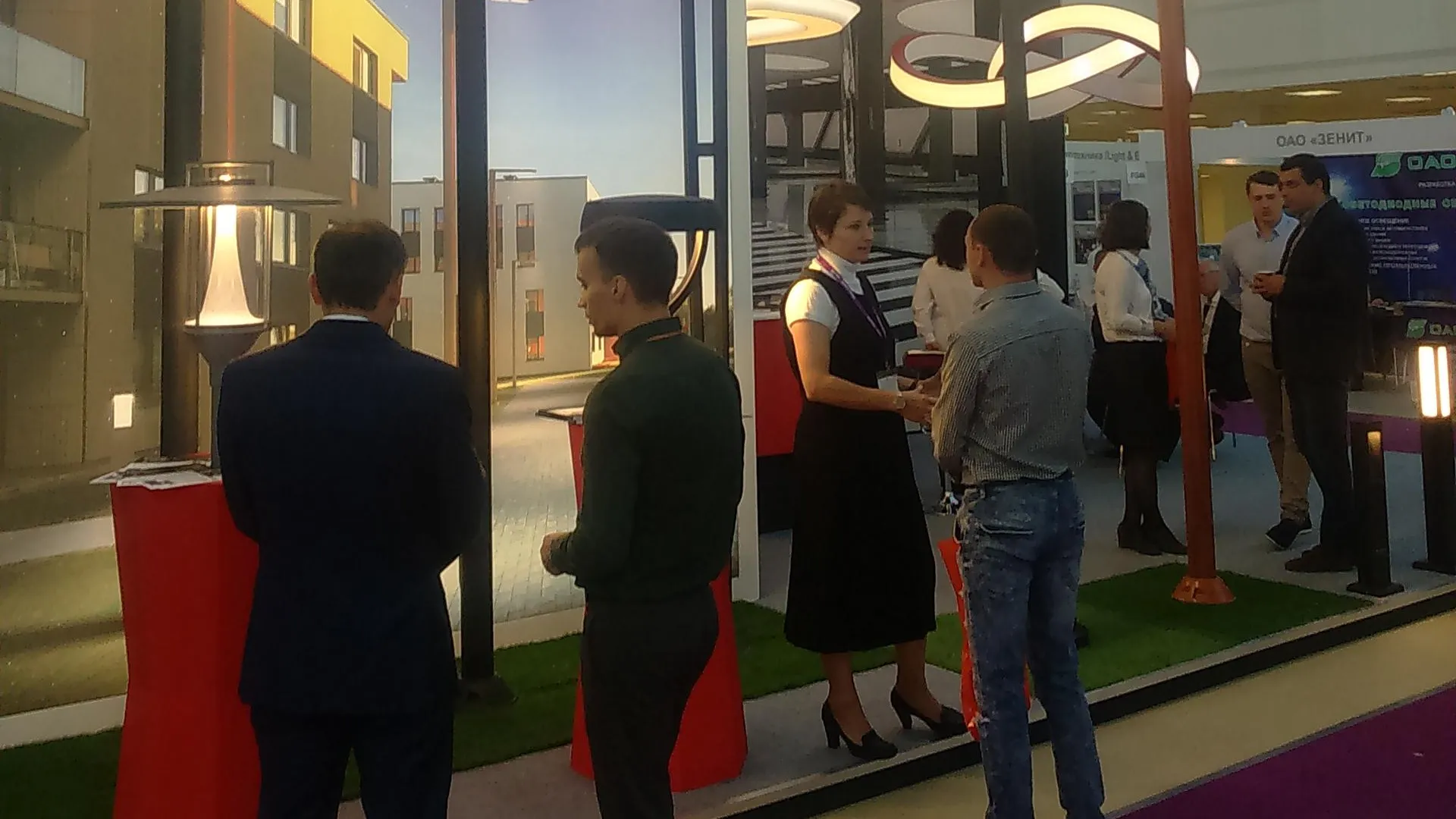 Работающие с Подмосковьем компании представили свою продукцию на Interlight Moscow