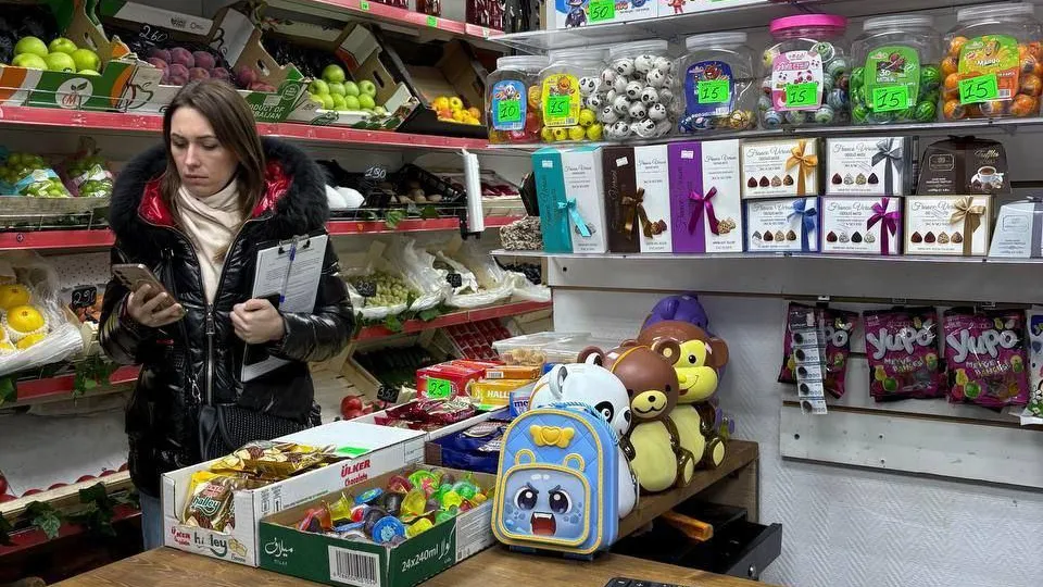 Продолжаем работу по контролю за деятельностью объектов торговли