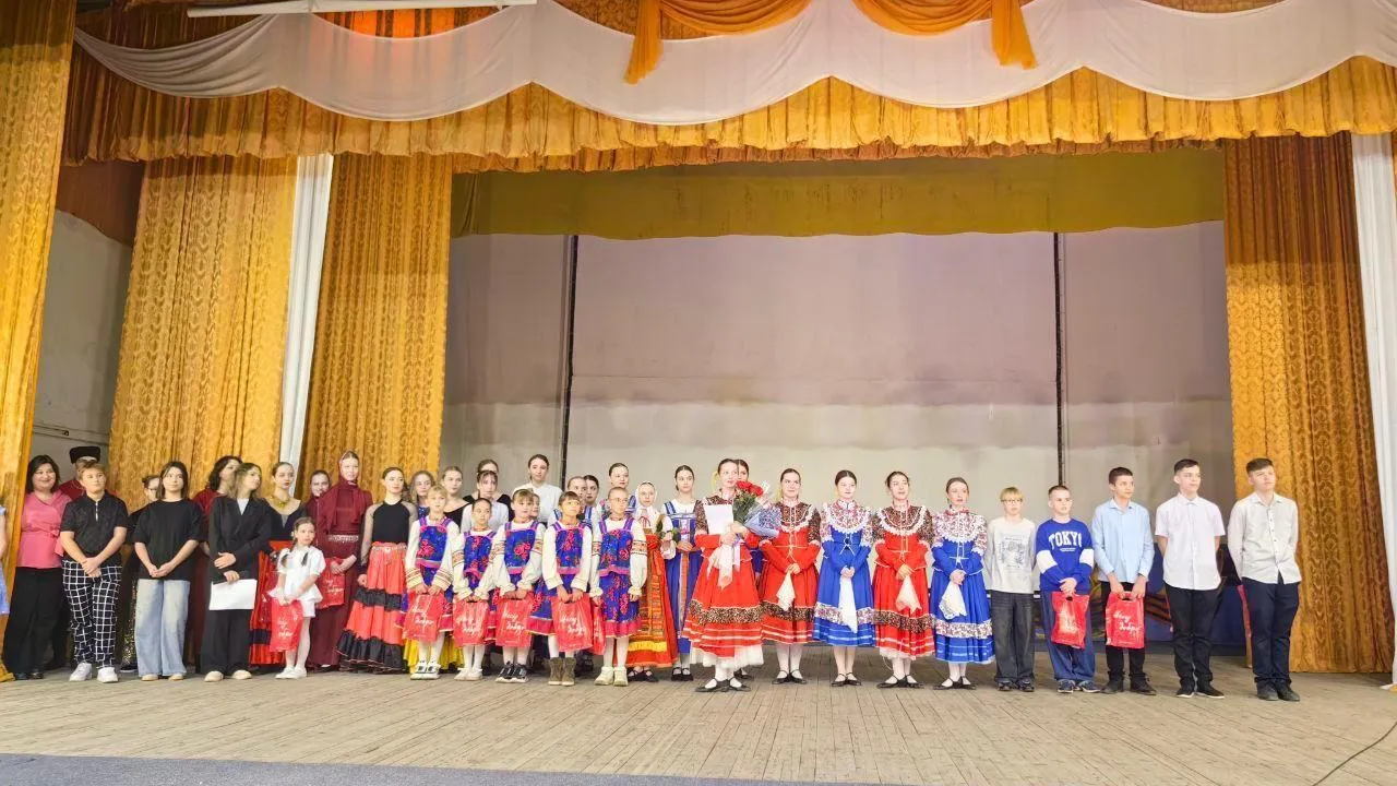 Наро-Фоминские школьники и студенты из Москвы организовали концерт для военных