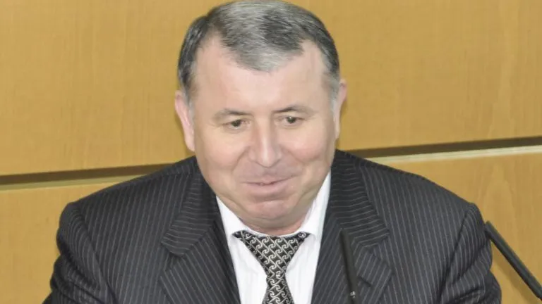 Сергей Расулов