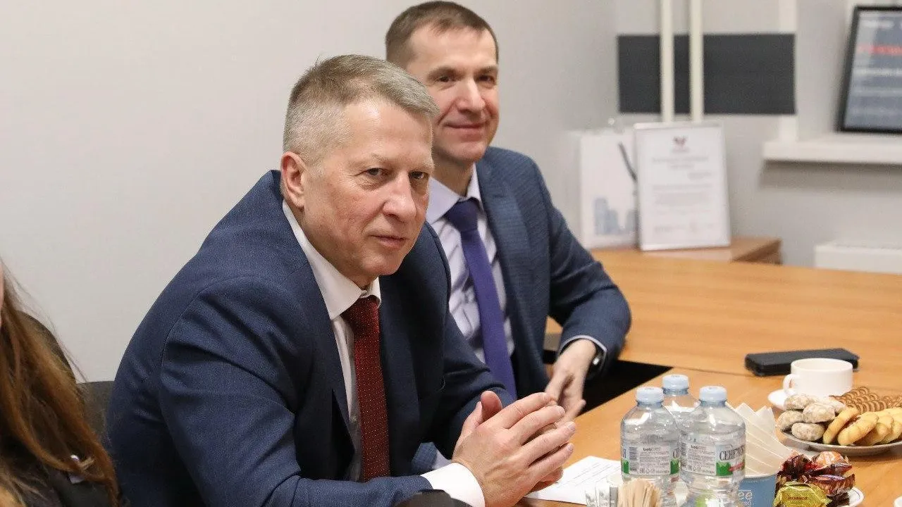 Глава Долгопрудного обсудил с ветеранами и участниками СВО вопросы поддержки