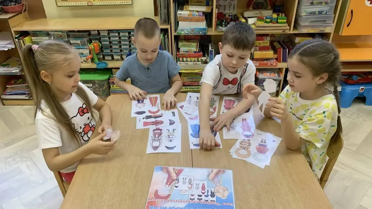 В детском саду №62 Одинцовского округа провели занятия о народах России