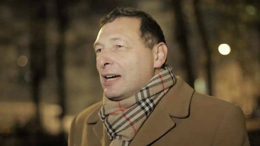 Социолог Кагарлицкий* потребовал не включать его в списки на обмен