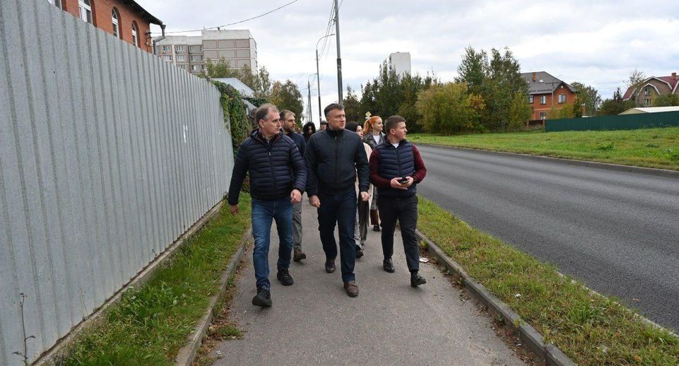 Глава Серпухов проверила ход благоустройства и состояние многоквартирных домов