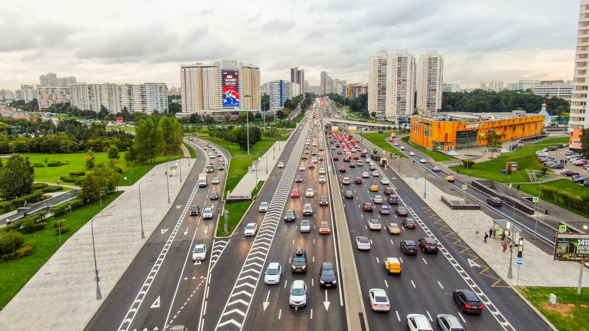 Благоустройство Ленинского проспекта в Москве продолжат в 2022 году