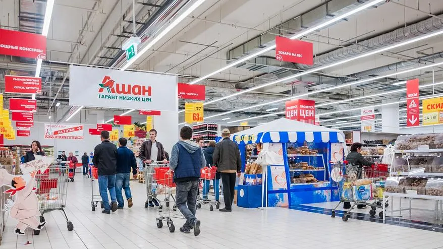 Работник нижегородского «Ашана» едва не умер при падении на смене