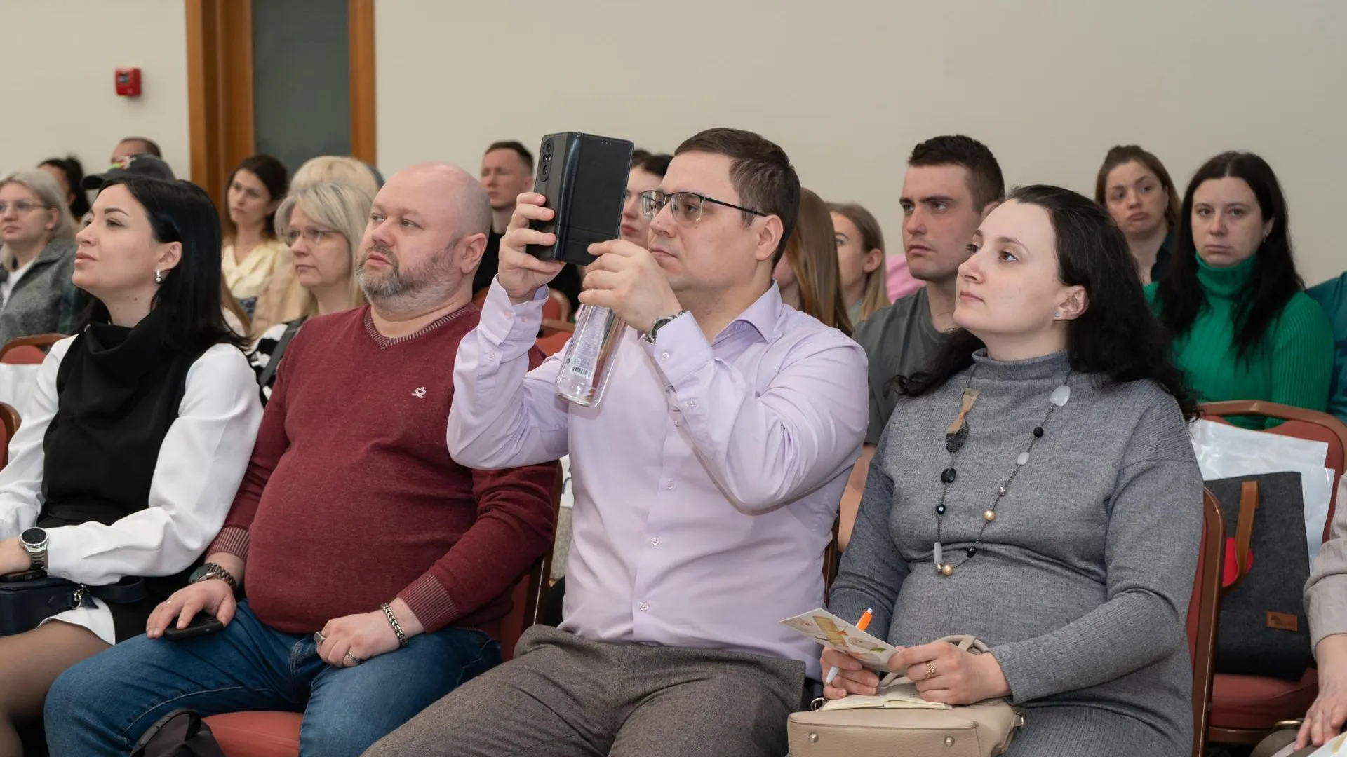 В Подмосковье будущих родителей 17 мая ждут на встрече в МОНИИАГ