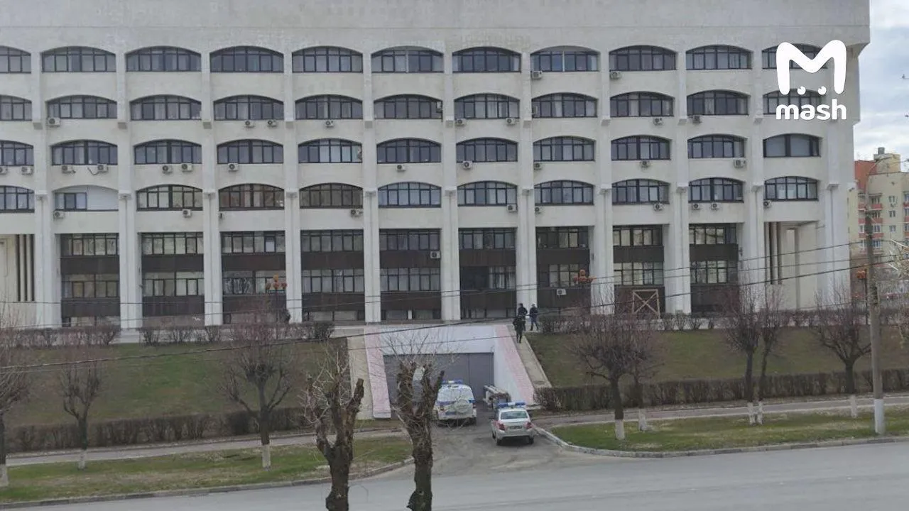 Во Владимире задержали бросившего коктейль Молотова в здание администрации