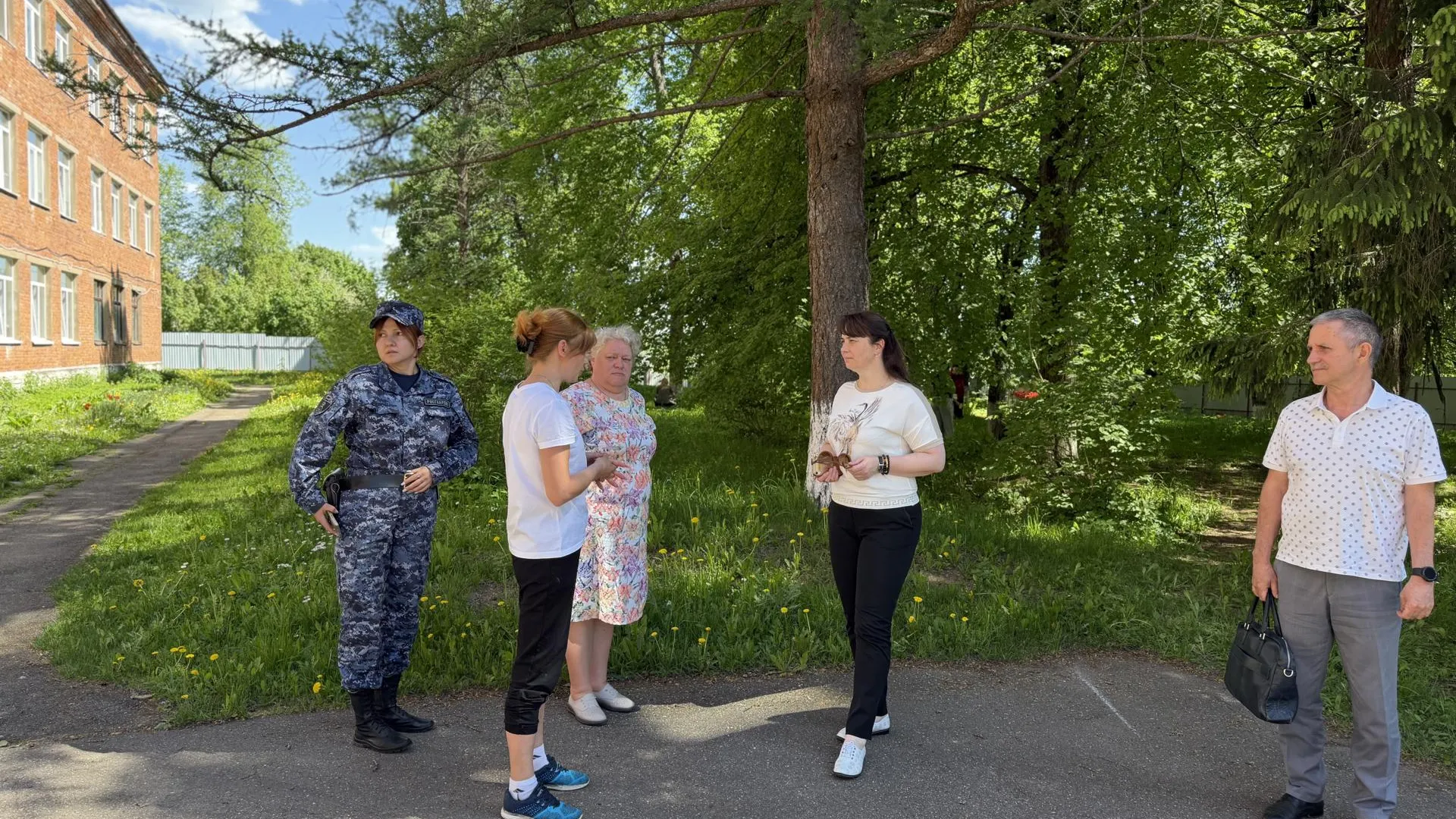 В Можайском округе проверяют готовность лагерей к лету
