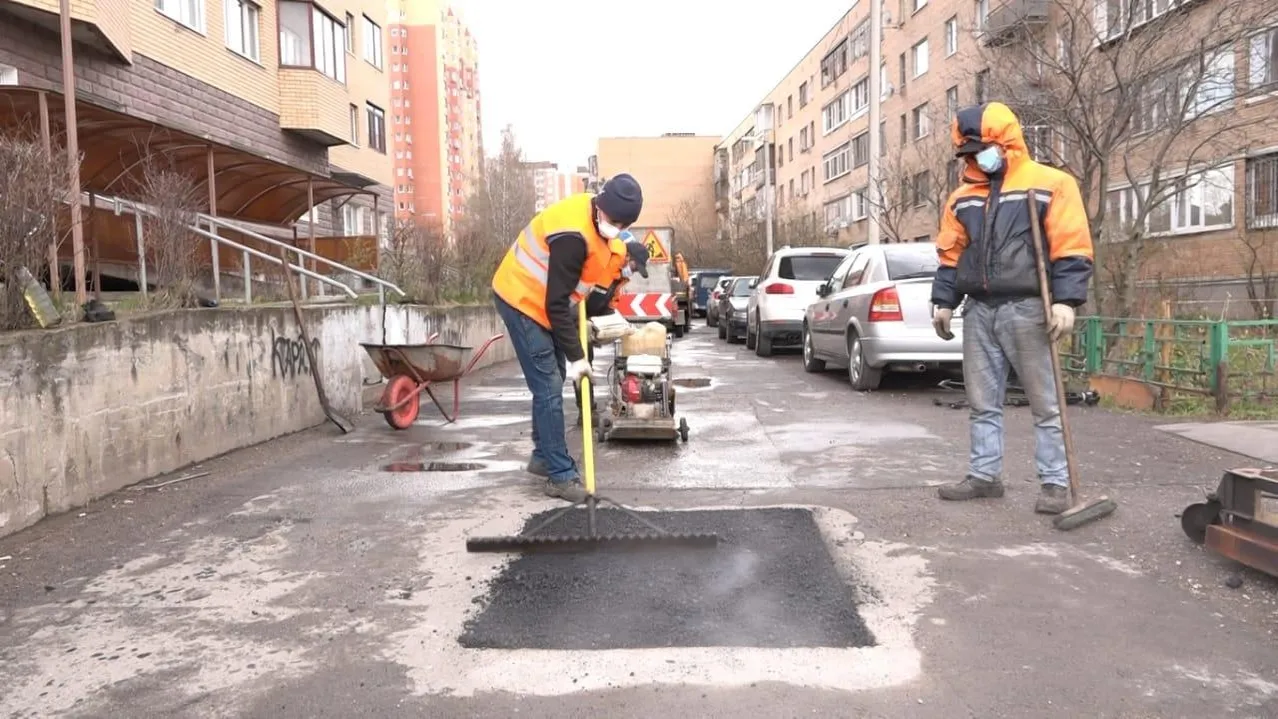 Ямочный ремонт во дворах начнут в Подмосковье с 10 апреля