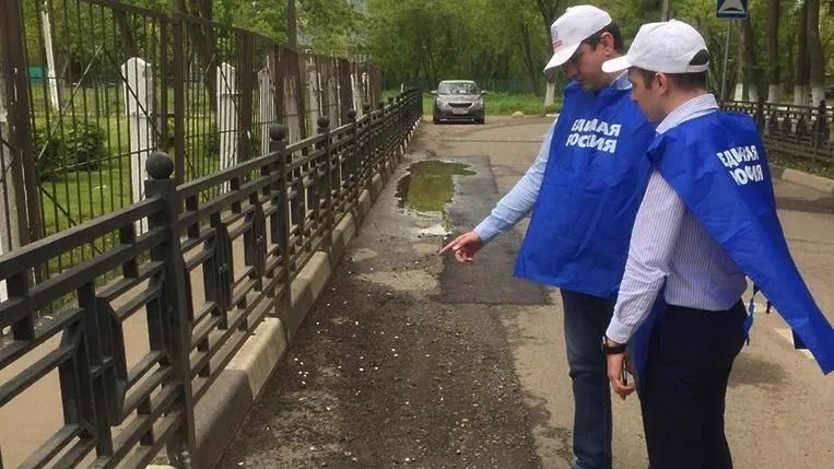 В Подольске комиссия выявила грязь на обочинах улиц