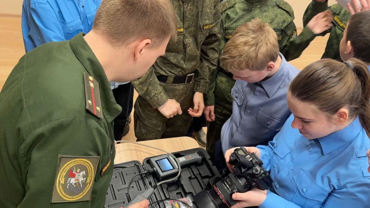 Сотрудники военных органов СК РФ встретились с кадетами «Кадетский корпус»
