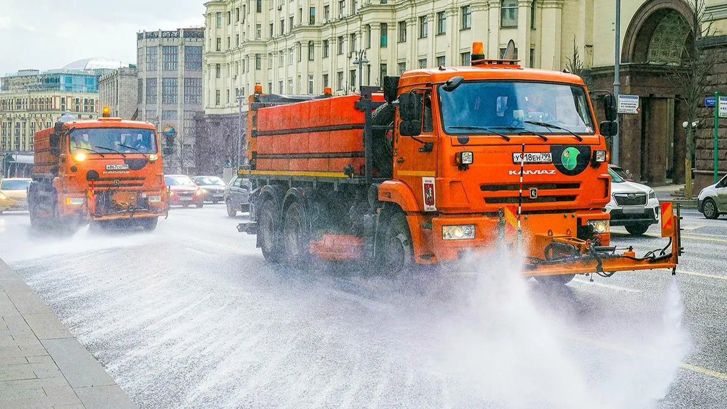 В Москве промоют дороги и тротуары с шампунем в рамках подготовки ко Дню города