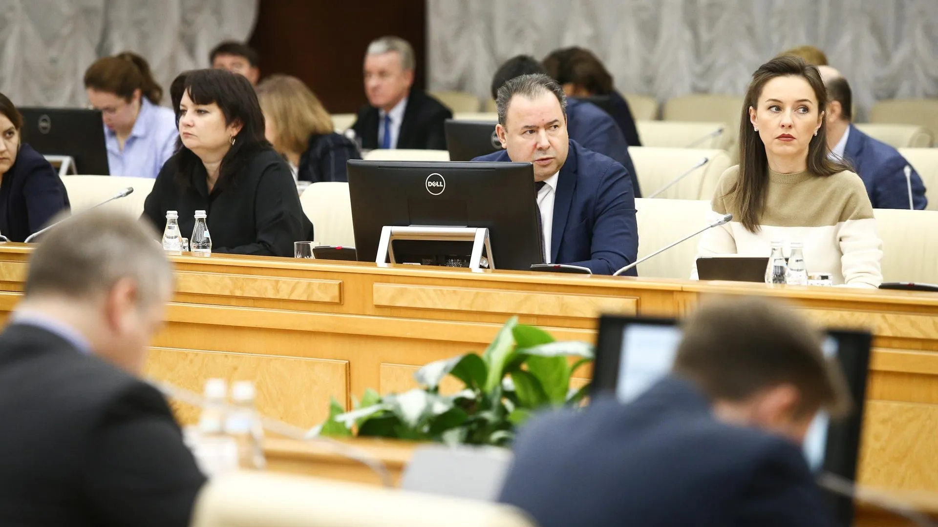 Воробьев поручил особое внимание уделить помощи одиноким людям из‑за коронавируса