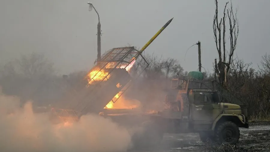 ВКС РФ разбомбили РСЗО HIMARS, который ударил по Рыльску под Курском